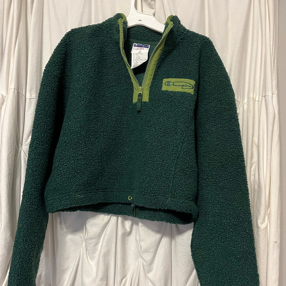 Women’s Cropped Pullover